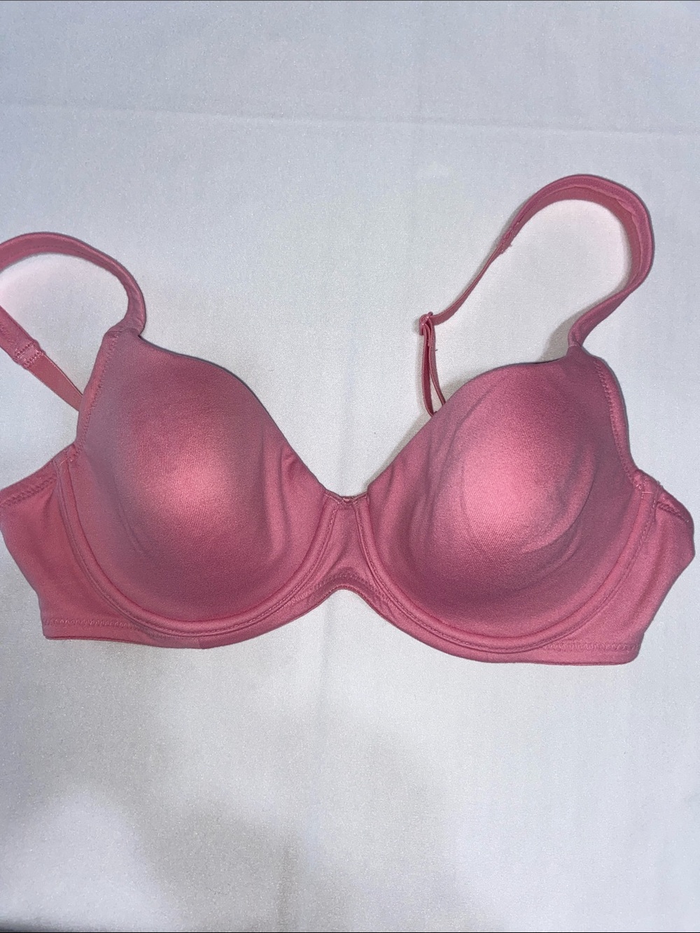 Victoria's Secret Women's Body By Victoria Pink Underwire Bra Size 36B